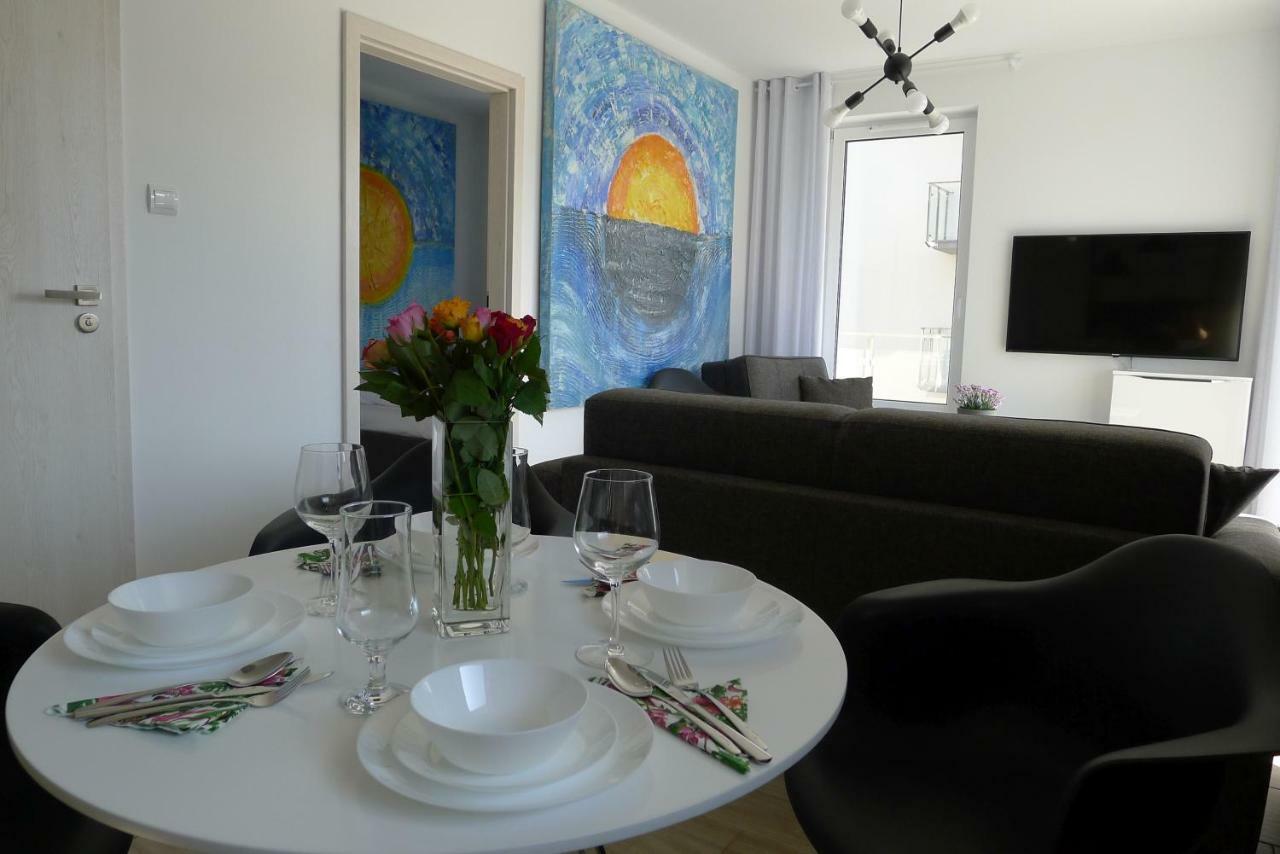 Impresja 42 Apartament Z Garazem Kolberg Exterior foto