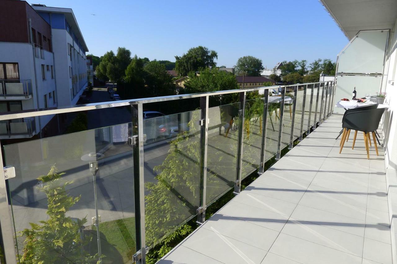 Impresja 42 Apartament Z Garazem Kolberg Exterior foto