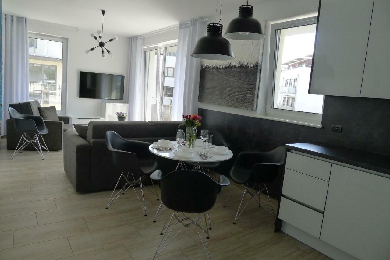 Impresja 42 Apartament Z Garazem Kolberg Exterior foto