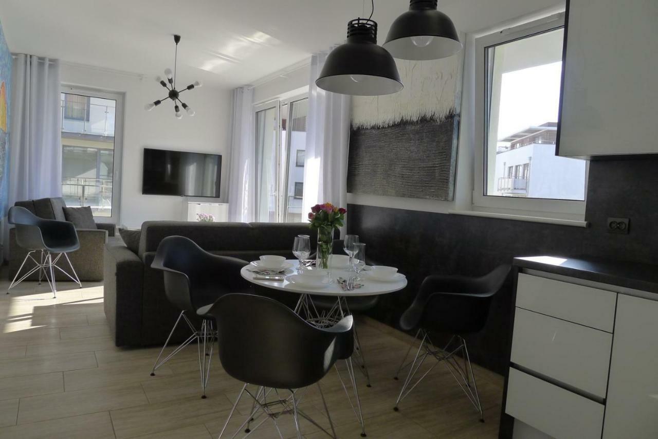 Impresja 42 Apartament Z Garazem Kolberg Exterior foto